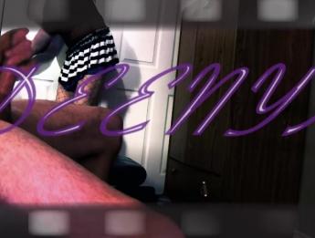 Распутная компакт-диск сосет член и трахается с незнакомцем из CL