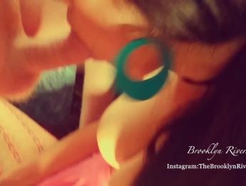 Горячая дата ужина, перегрузка лица-W / Brooklyn Rivers