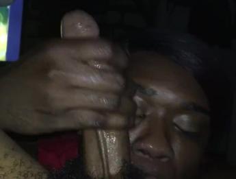 TsMeghan глубоко заглатывает лицевую задницу на парне моей сестры ..