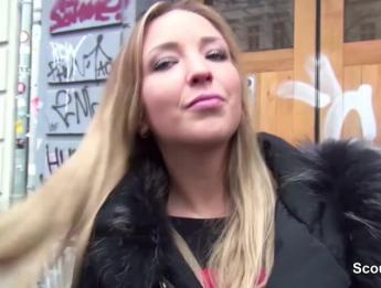 German Scout - берлинец Teeny Kim Davis прямо на улице, кастинг - видео