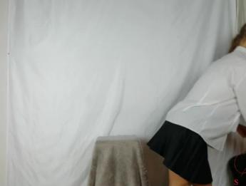 непослушная школьница идет на кастинг, чтобы оплатить свои книги