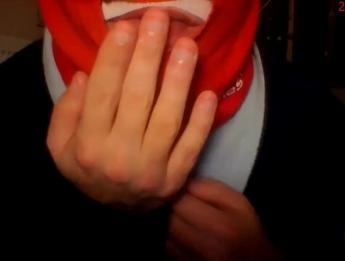 Deborah handworship руками движение и сосание пальцев livecam эротический asmr Deborah suce ses doigts Культ-де-мейн-и-де-мейнмент