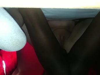 Милфа с большими натуральными сиськами, белая девушка с большой шикарной задницей, первый раз, анал и кончил из задницы в рот, кончил на лицо от большого черного члена