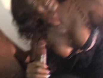 Щебетать: SexGodPicasso4K Чикаго Транссексуал Ts Шанель Pt.2